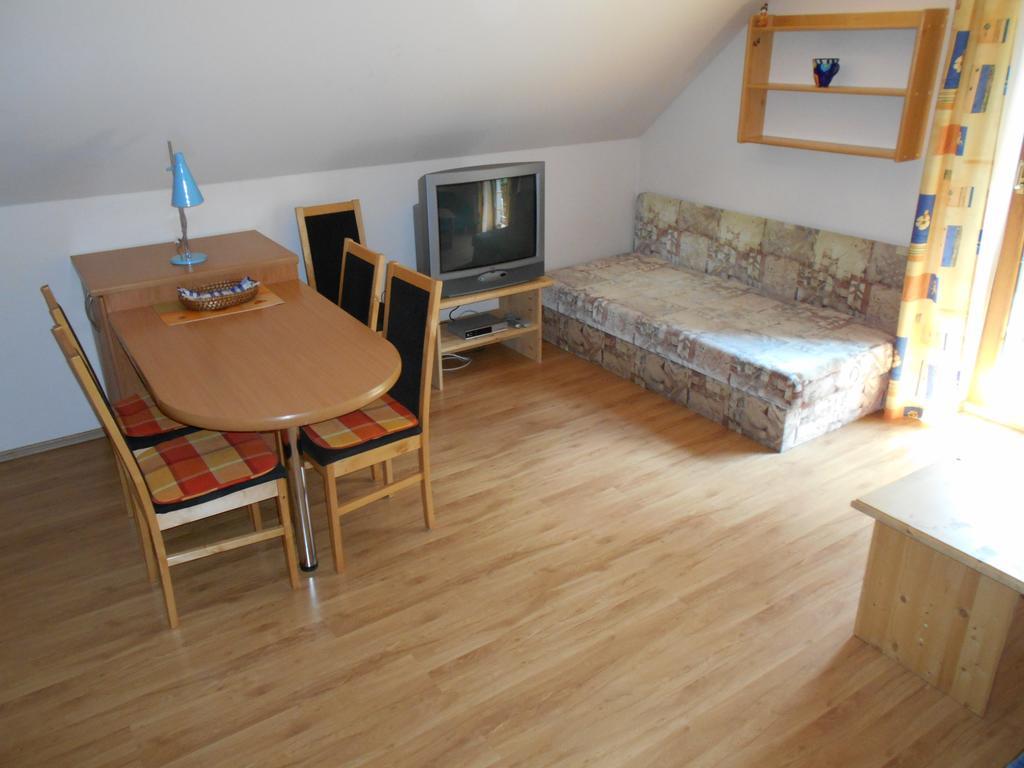 Apartmany Base Camp Železná Ruda Buitenkant foto