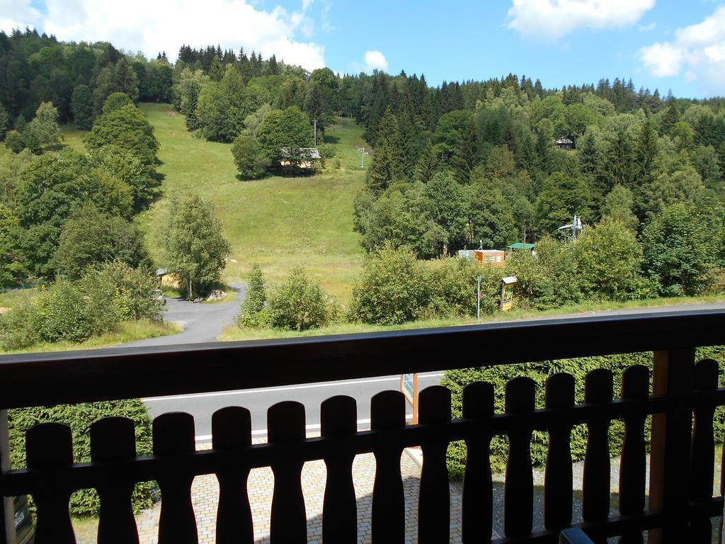 Apartmany Base Camp Železná Ruda Buitenkant foto