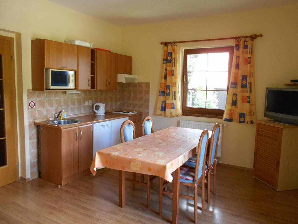 Apartmany Base Camp Železná Ruda Buitenkant foto